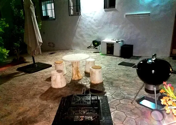 Escapada De Ciudad Al Aire Libre Con Jardin Privado, Tranquilo Y Romantico Calafell