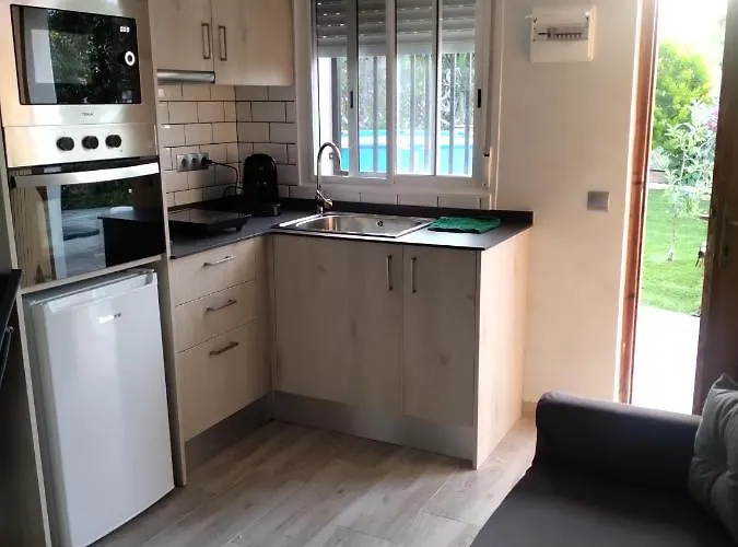 Escapada De Ciudad Al Aire Libre Con Jardin Privado, Tranquilo Y Romantico *